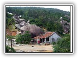 Viet_Breaking_Rocks_L