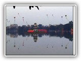 Viet_Hanoi_Lake_L